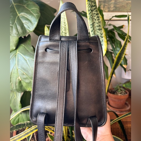 Vintage Coach Black 2000 Costa Rica Small Daypack with Nickel Hardware 9960 - Picture 3 of 8